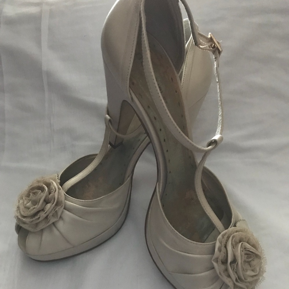 Authentic BCBGirls Cream T-Strap Heels